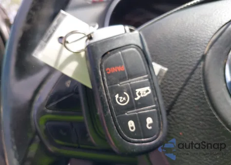 2019 Jeep Cherokee Trailhawk 4X4 from USA, damaged, VIN 1C4PJMBX2KD328562